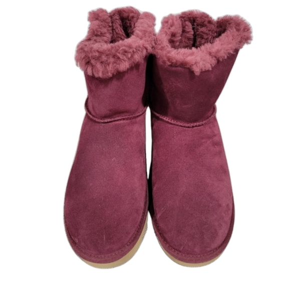 UGG Bailey bow boots, suede bow, Burgundy Size 9-NWOT - Picture 1 of 6